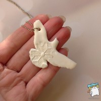 Кулон Пташка горлиця біла, авторський розпис. Ручна робота